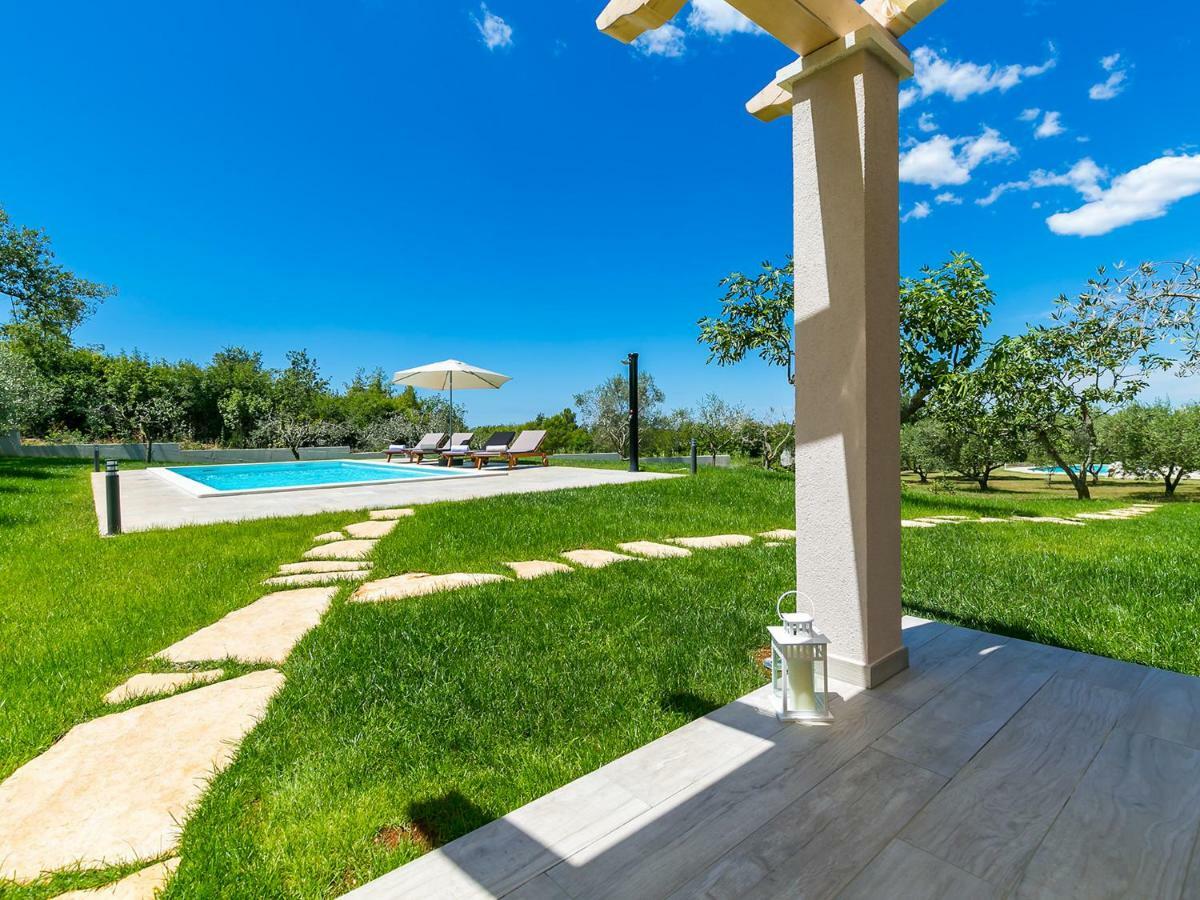 Pool Premium Apartment Vrsar Dış mekan fotoğraf
