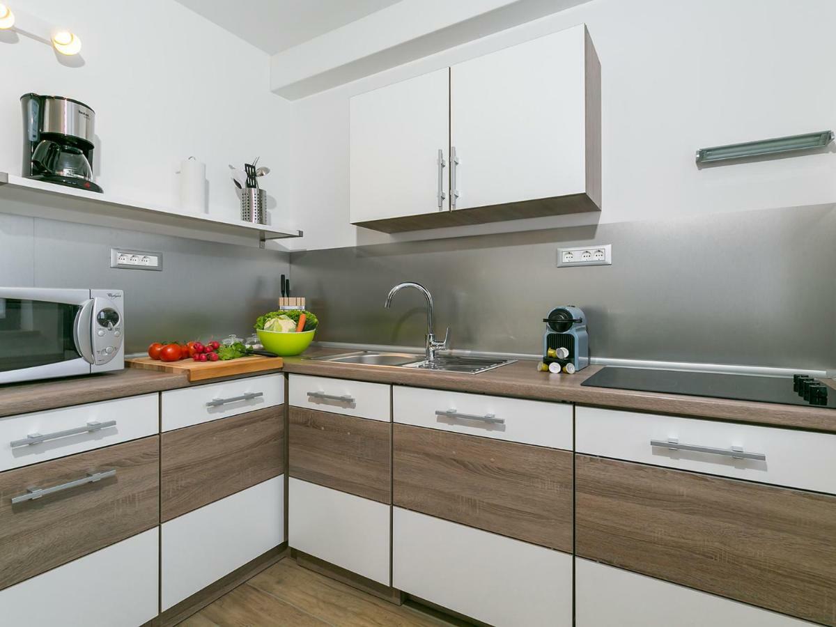 Pool Premium Apartment Vrsar Dış mekan fotoğraf
